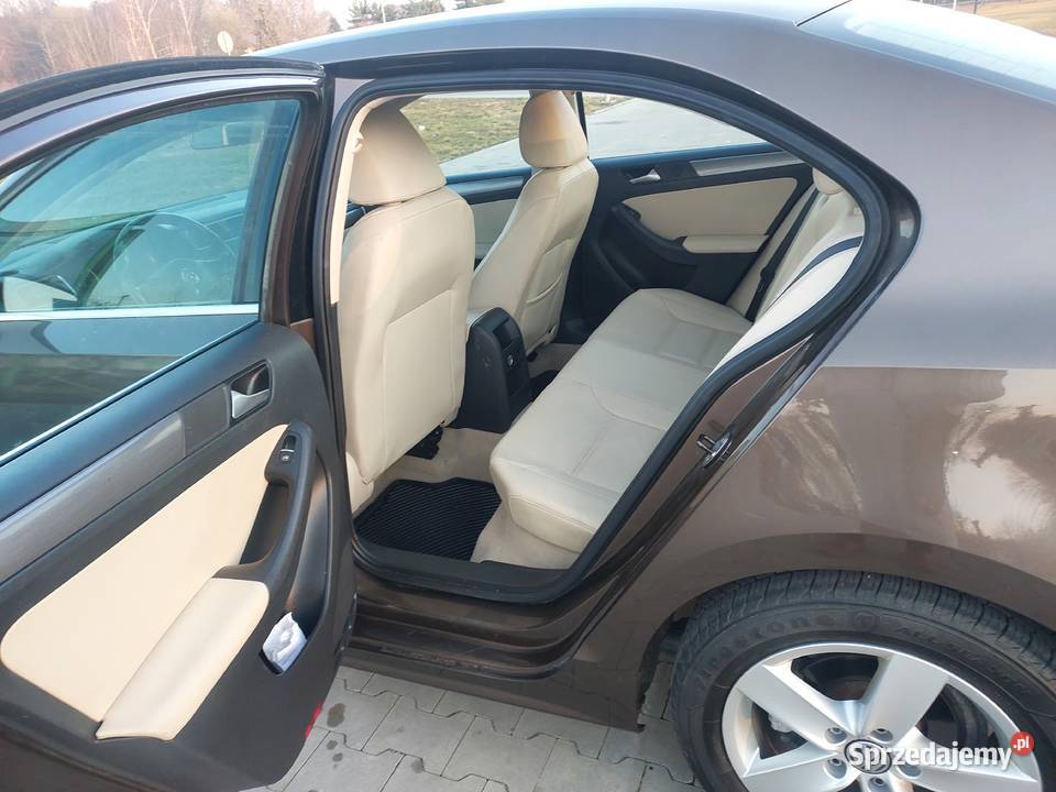 2014 Volkswagen Jetta 20 TDI 102 przebiegu Jetta Sadowie