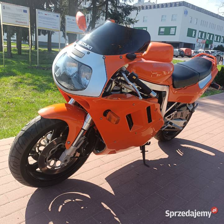 Suzuki GSXR 750 gsx sportowy