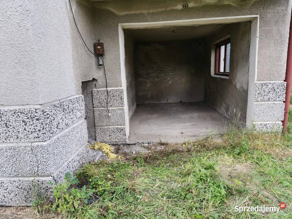 Dom w Zaczarnie k Tarnowa asfalt