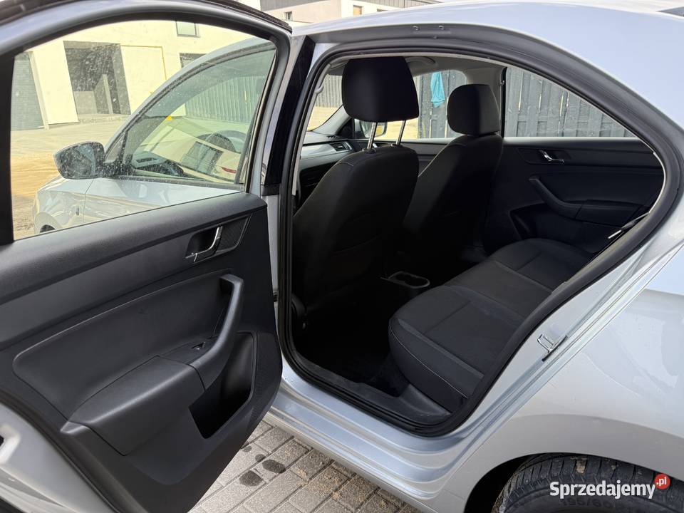 Skoda RAPID 16 TDI 105 15 999 elektryczne szyby Samochody osobowe Ostrołęka