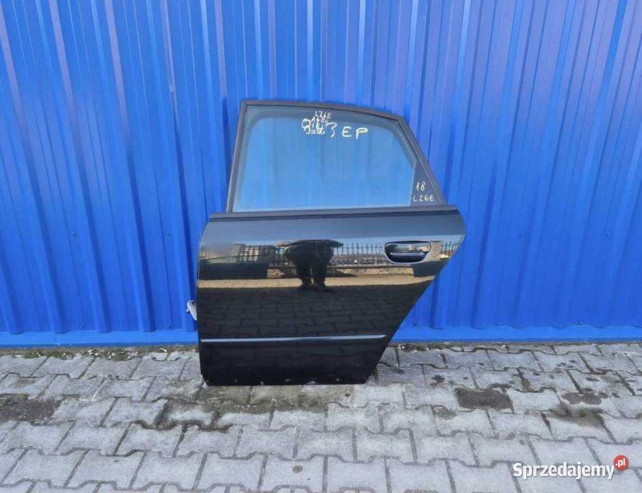 18 DRZWI TYŁ LEWY TYLNE LEWE AUDI A4 B6 SEDAN Działoszyce