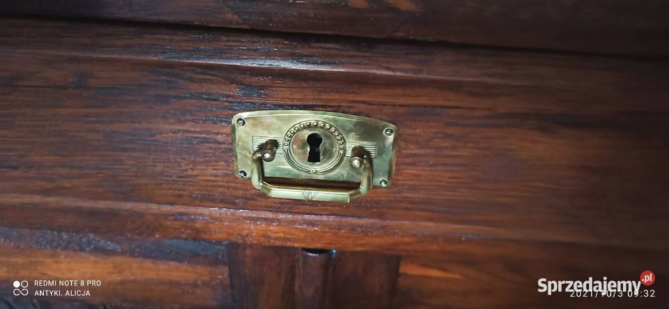 Komoda z drzwiczkami i szufladą