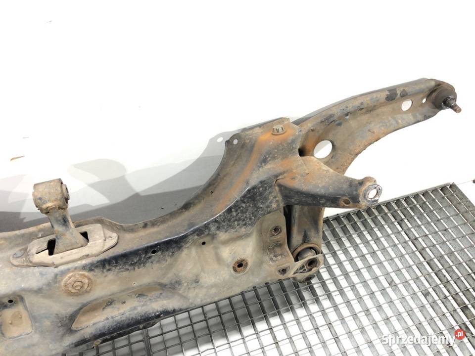 BELKA POD SILNIK TOYOTA YARIS II 10 69 SANKI