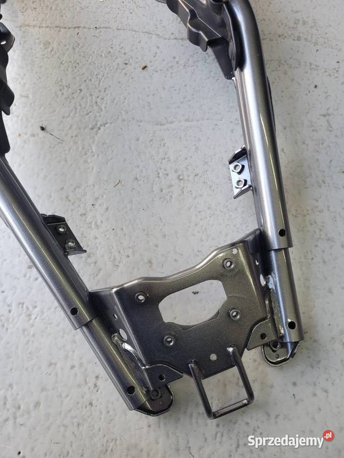 Suzuki GSX8R GSX 8 R 2022 SUBFRAME STELAŻ NOWY Elementy nadwozia Nowy Tomyśl