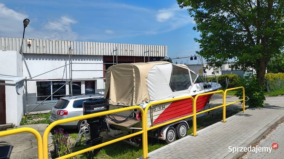 Motorówka z przyczepą i silnikiem Łodzie i motorówki Grudziądz