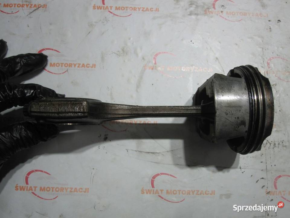 TŁOK KORBOWÓD 813P CITROEN DS3 16 VTI 5F01 1016 Silniki i osprzęt Kielce