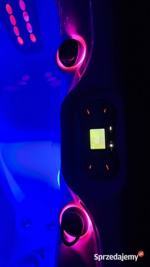 Jacuzzi ogrodowe całoroczne Hotspring Envoy Warszawa