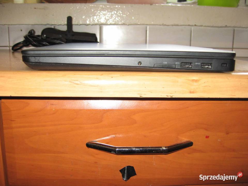 Laptop Dell nowy intel i5 7 gen 166 ips UHD WIN Dell