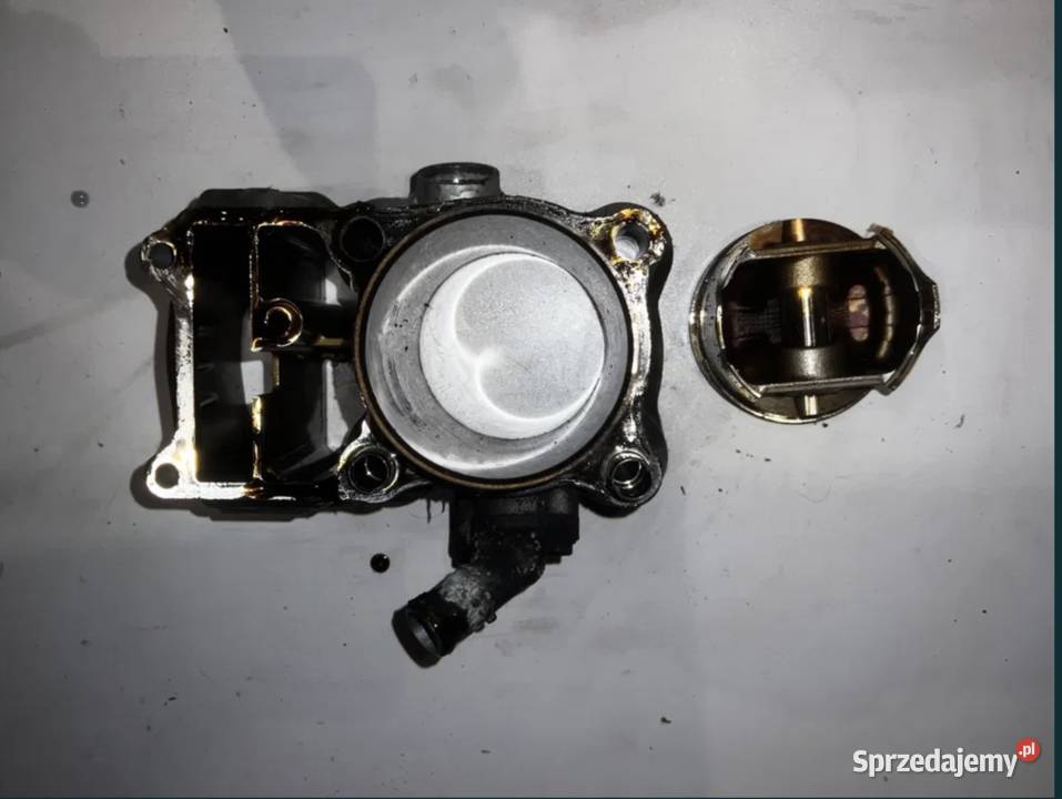 cylinder z tłokiem Honda NTV 700 NT700V RC52E Ostrów Wielkopolski