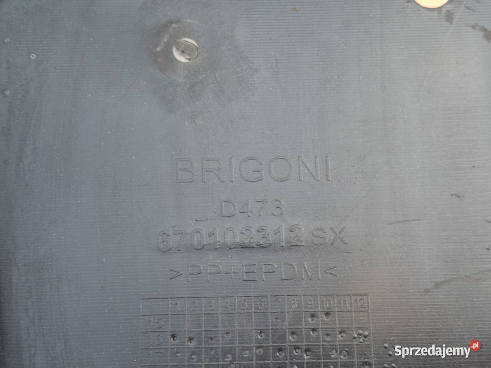 MASERATI LEVANTE NADKOLE LEWY PRZÓD LEWE Bieleń