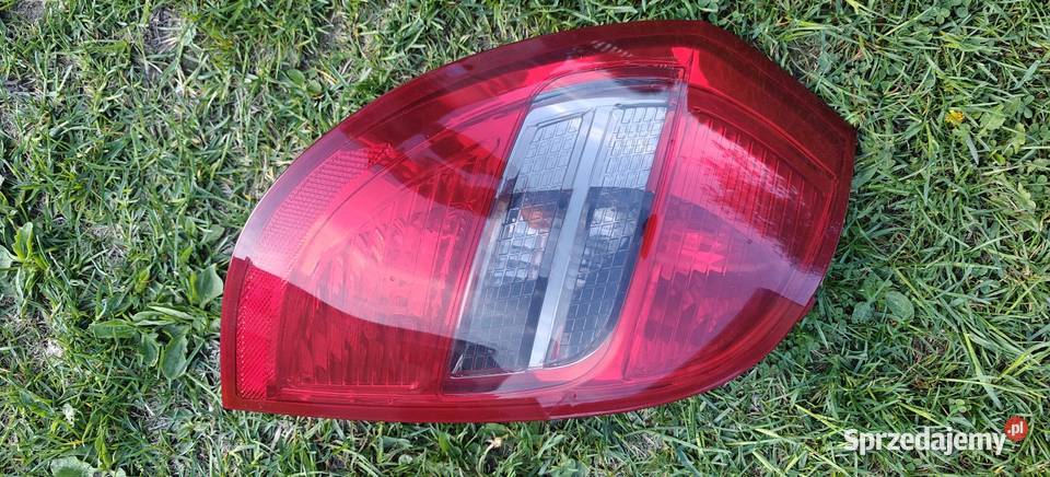 Lampa lewa tył Mercedes w169 Aklasa 2010r lewe Stryków