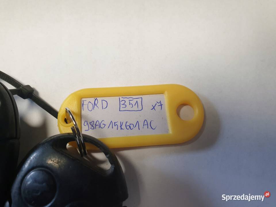 Ford Mondeo Fusion Fiesta KLUCZYK PILOT