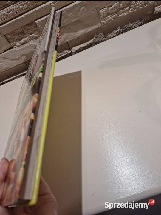 Książka z przepisami Siadamy do stołu twarda Konin