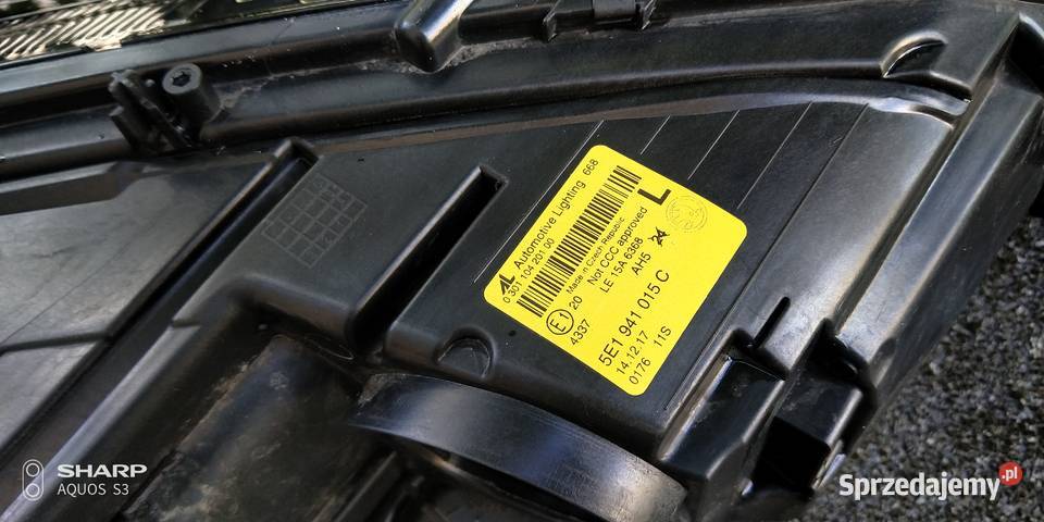 Skoda Octavia III lampa przednia Ledkratka Łódź sprzedam