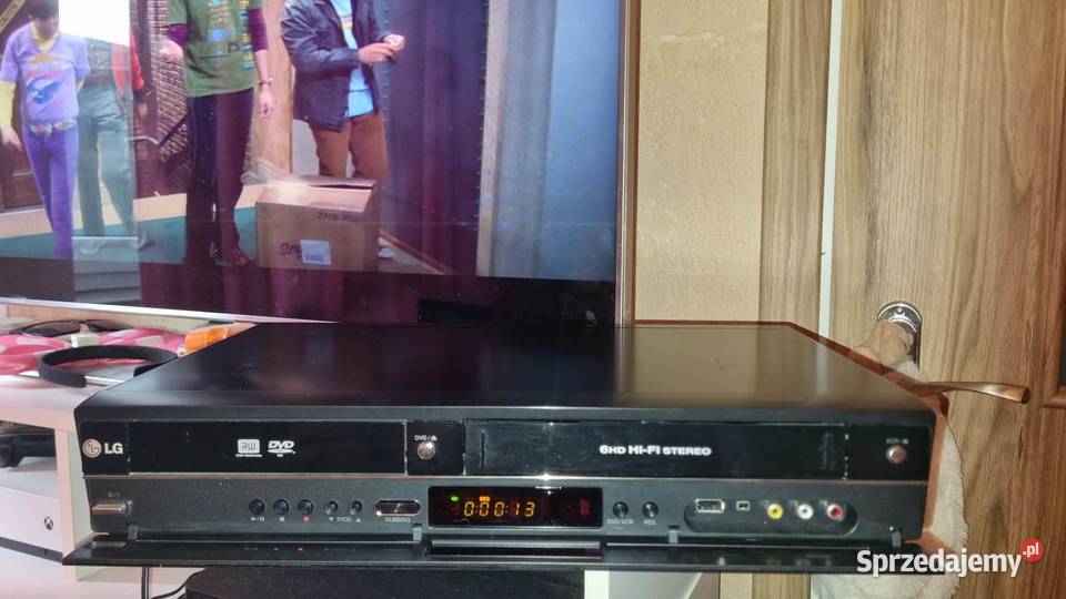 MAGNETOWID NAGRYWARKA VHS DVD Recorder LG