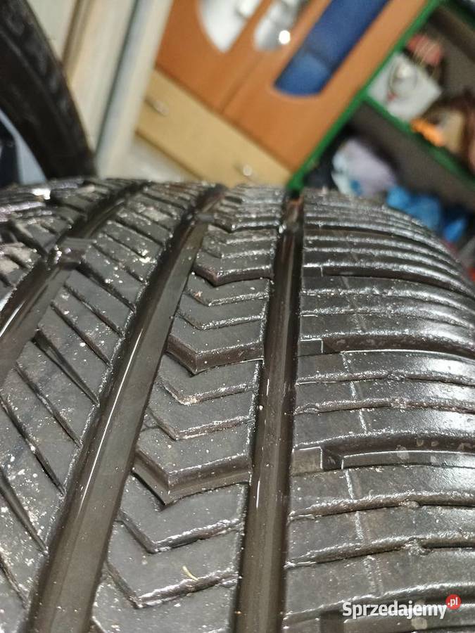 Opony zimowe 23550 R 15 Samochodowe