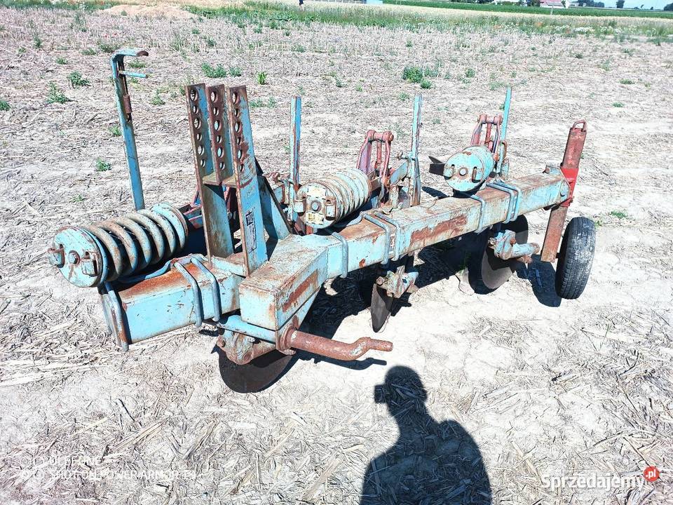 Pług Fiskars 3 skiby sprężyna non stop resor