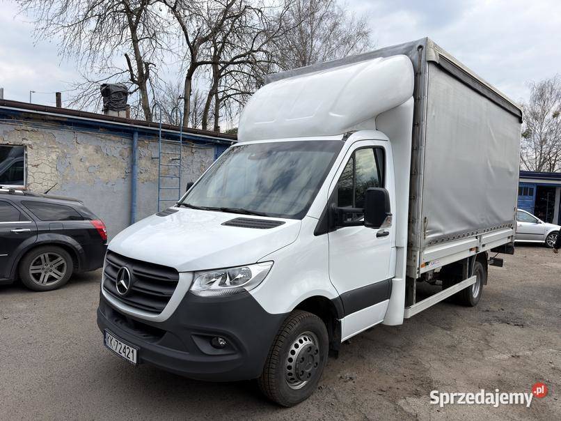 MERCEDESBENZ SPRINTER 519 CDI 2023 195000 ccm Warszawa