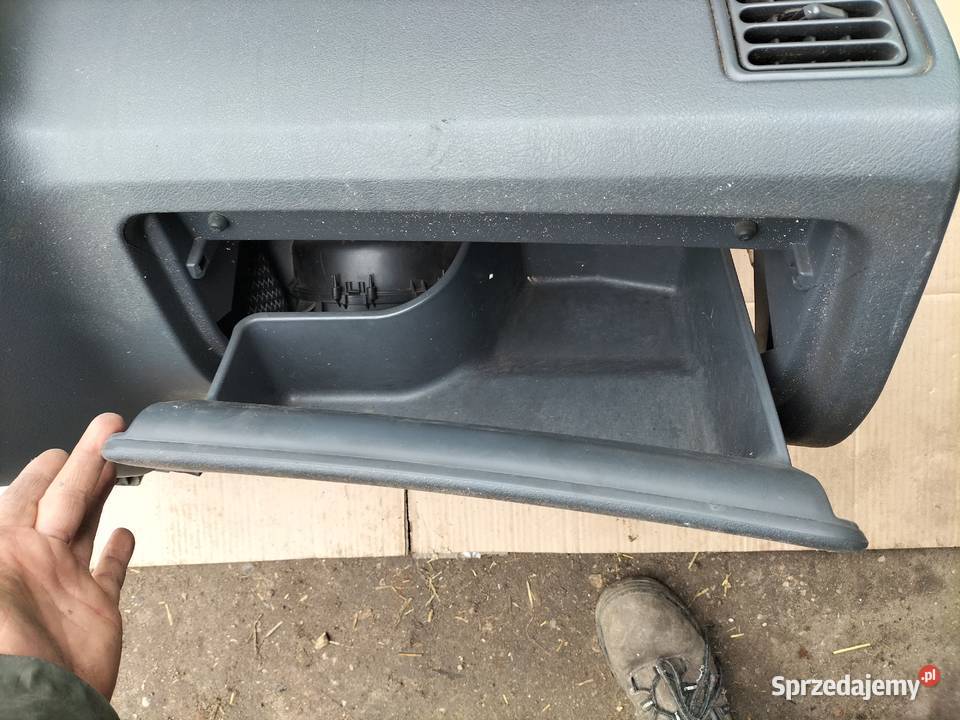 PEUGEOT 306 XN 14 B DESKA ROŹDZIELCZA KONSOLA Deski rozdzielcze, konsole lubelskie Kamień-Kolonia