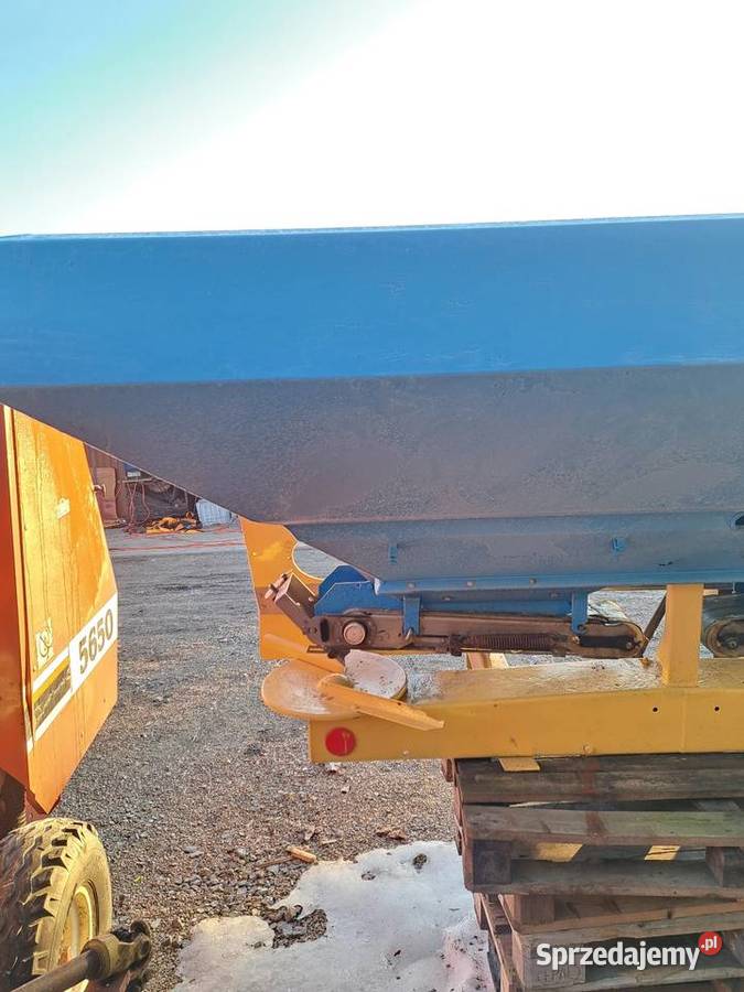 Rozsiewacz Sulky 2 tony sprawny transport Parczew