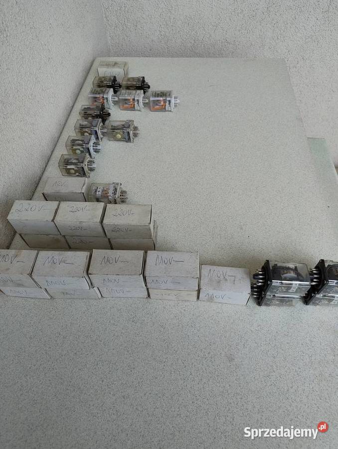 Przekaźniki R15 3PDT na 5 i 10A 220V 110V 24V Produkcja Toruń