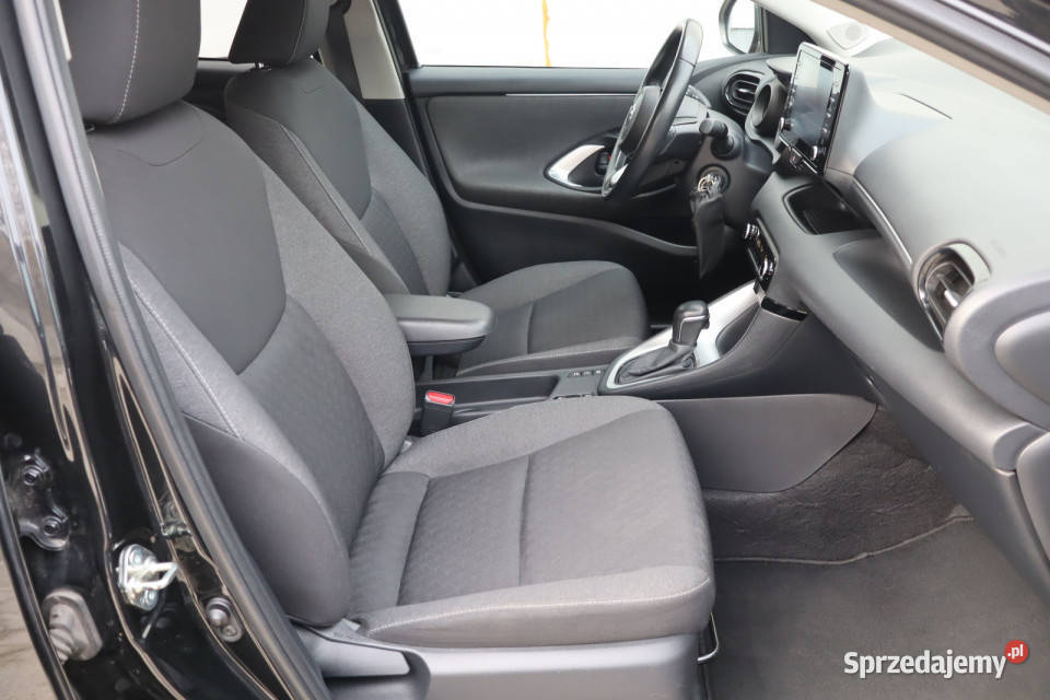 Toyota Yaris 15 VVTi Hybrid Zabrze