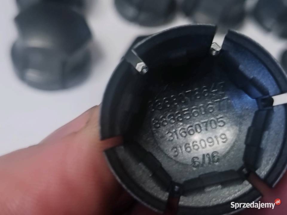 Nakładki na śruby koła Volvo Śruby Poznań sprzedam