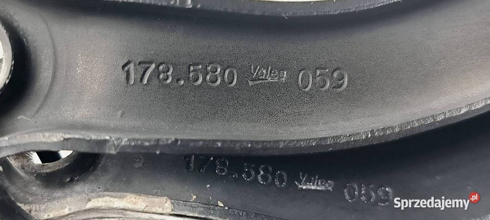 RAMIE WYCIERACZKI PRZÓD OPEL CORSA D 13182325 osobowe Lipno