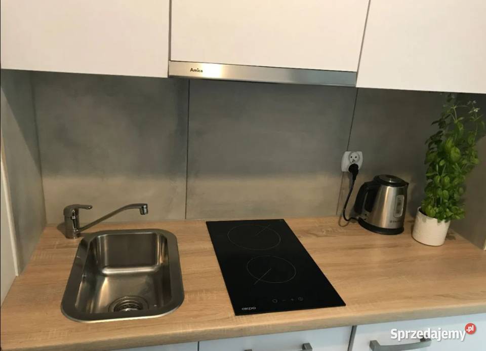 1pok 20met Legnickiej GARAŻWINDA2017 Wrocław Rok budowy 2017