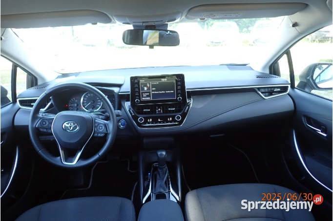 TOYOTA COROLLA 2022 179800 ccm 98 Rok produkcji 2022 Warszawa