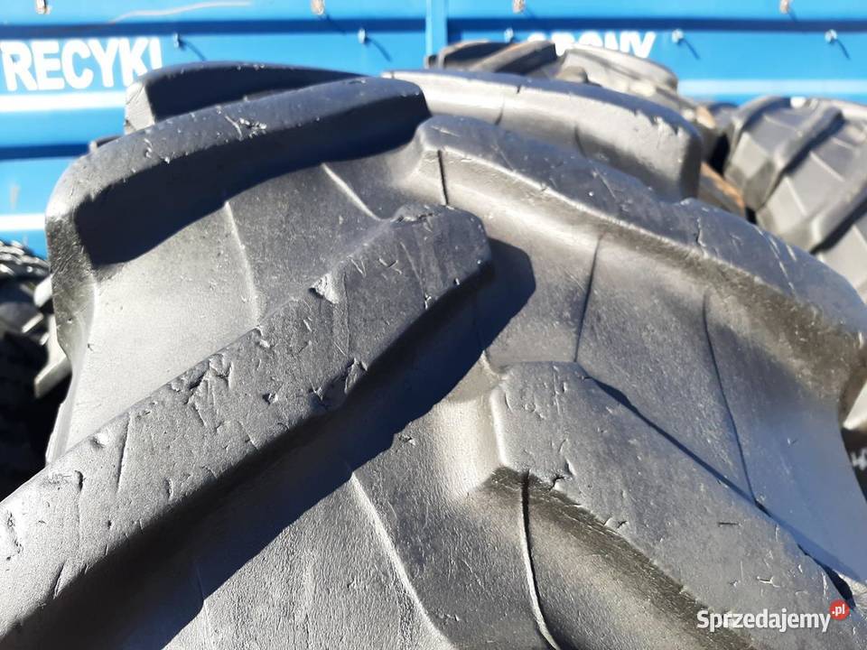 2x Opona używana rolnicza 48070R38 PIRELLI TM700 Zaścianki sprzedam