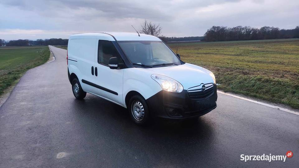 Opel Combo 16 TDCI 105 211000 Salon Polska Środa Śląska