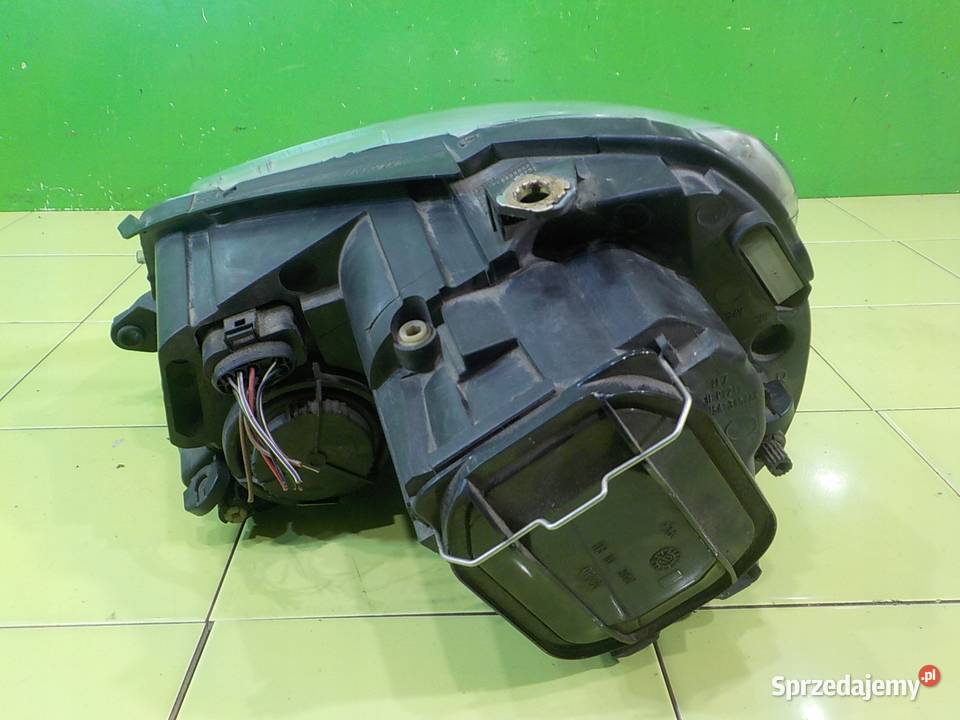 VW EOS 14 TSI 10r 2D lampa prawa przod mazowieckie Suków