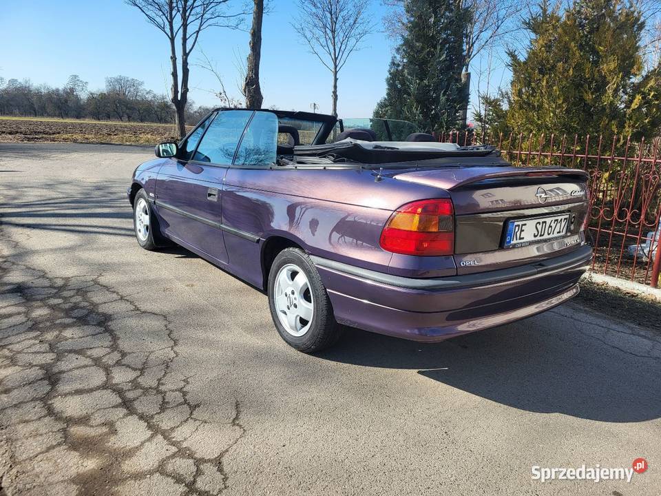 Astra Cabrio Unikat 16 benz 163000km Gostynin