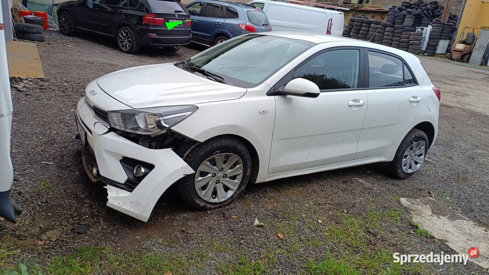 kia rio 72023 12 benzin 61kw 85000 uszkodzona 83KM Bochnia
