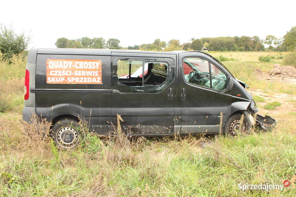 Opel Vivaro uderzeniu na części ubezpieczony Goleniów