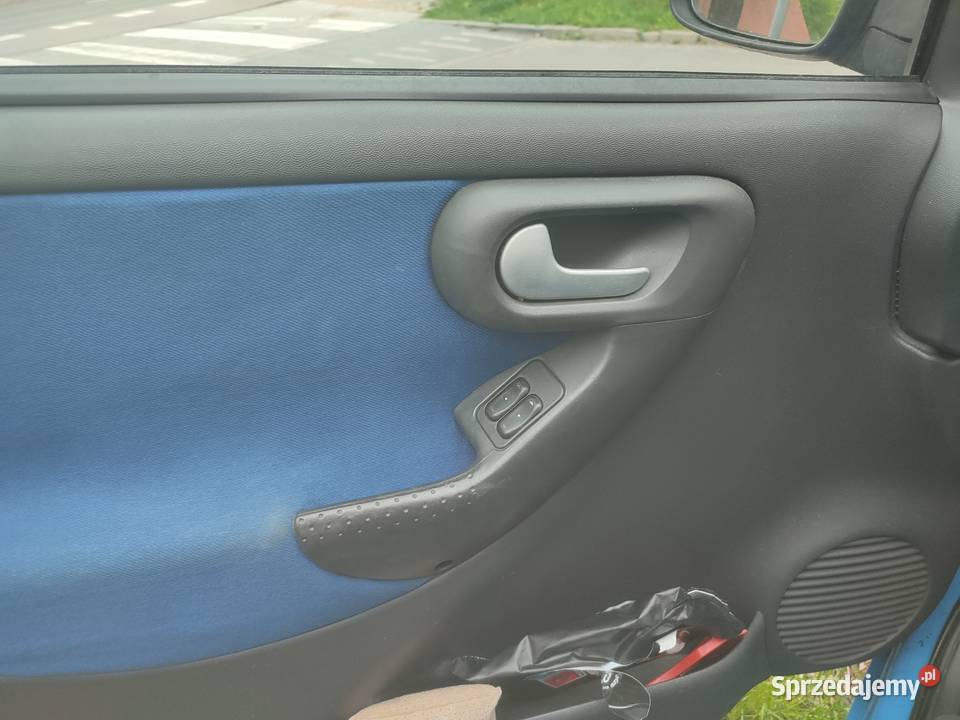 Opel corsa 12 Benz klima mały przebieg drugi kpl Corsa pomorskie Gdańsk