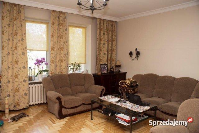 segment w Warszawie Podleśna 350 m2 350m2 Warszawa