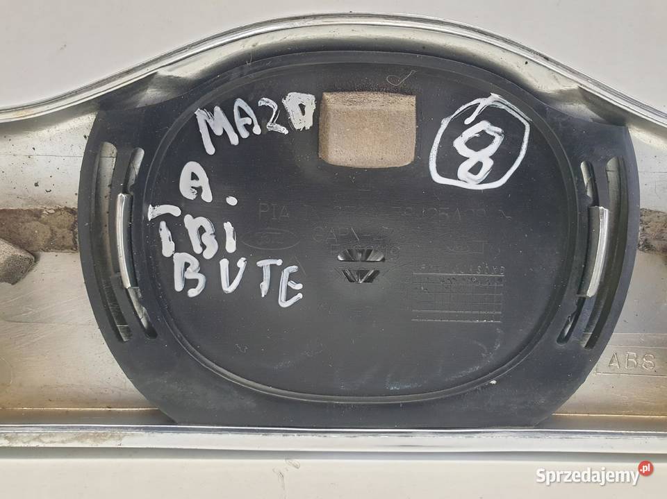Mazda Tribute LISTWA KLAPY BAGAŻNIKA Blenda Klapy bagażnika Rudka