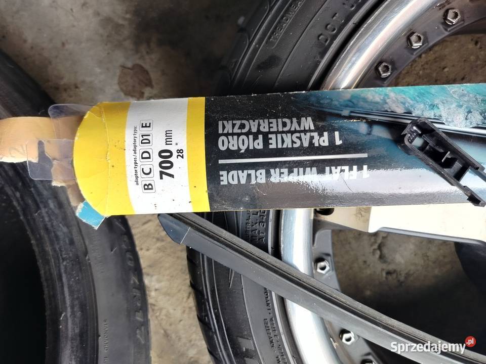 Motogum pióro wycieraczki 700mm Sharan Touran Q5 Wołczyn