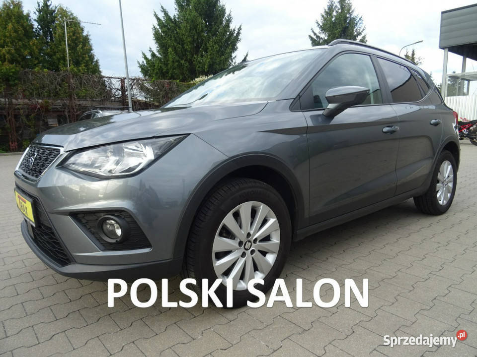 Seat Arona Miejski crossover oparty na technice garażowany Arona Łódź