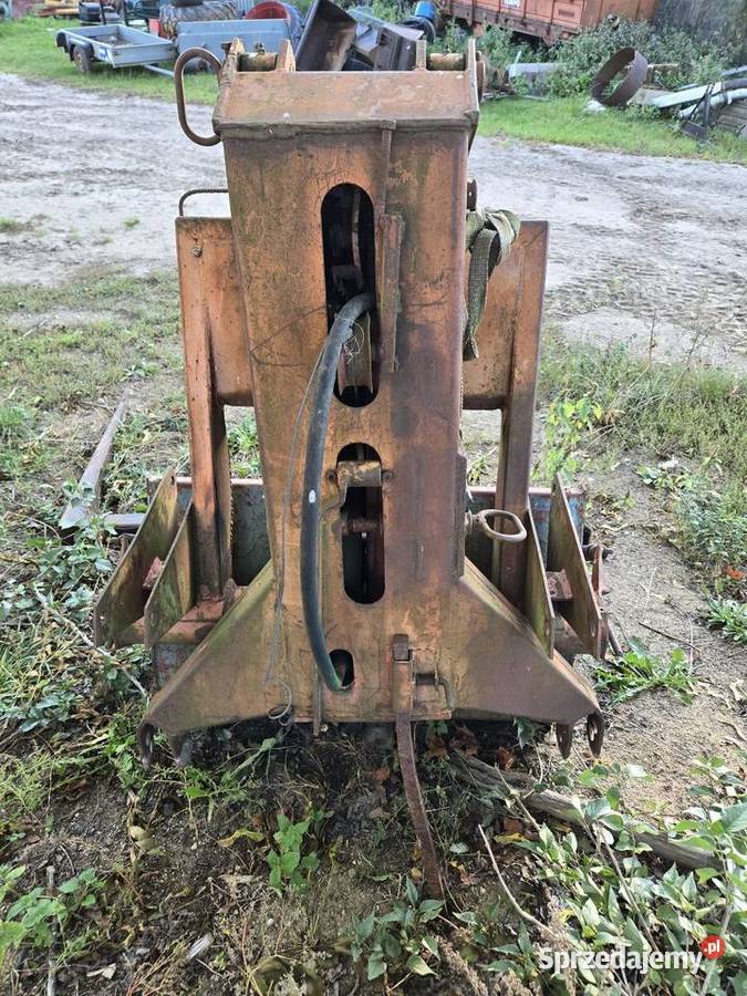 Ładowacz hydrauliczny na tył traktora Szołtany