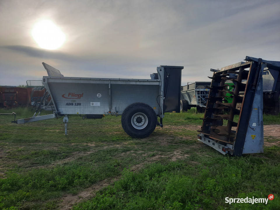 Rozrzutnik obornika przyczepa samowyładowcza nieuszkodzony Baliki