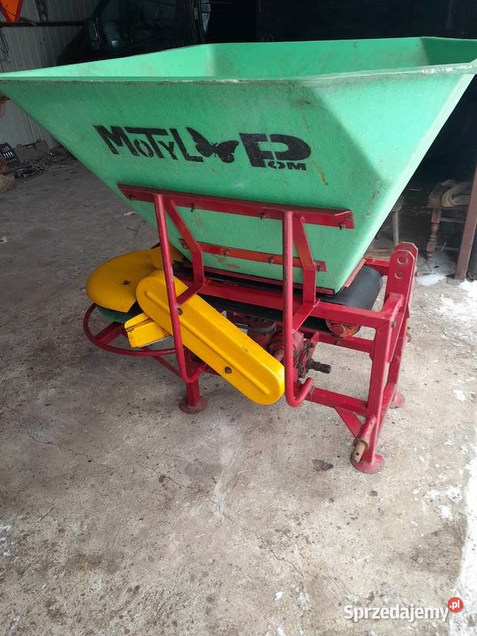 Rozsiewacz nawozu motyl 600l lubelskie Ulan-Majorat