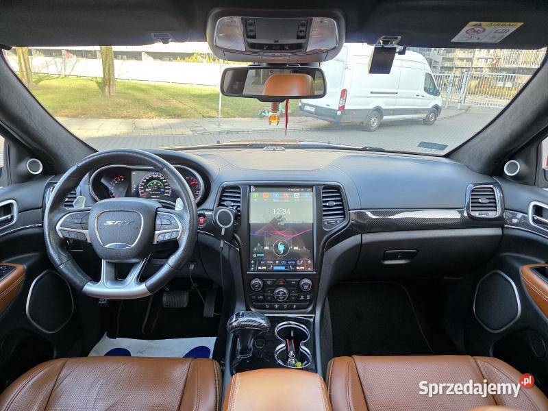 SRT V8 64l benzyna 520Salon Bezwypadkowy 520KM mazowieckie Warszawa