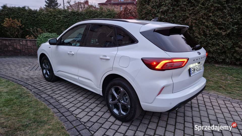 Ford Kuga 20 benzyna 252 automat 4x4 STline śląskie