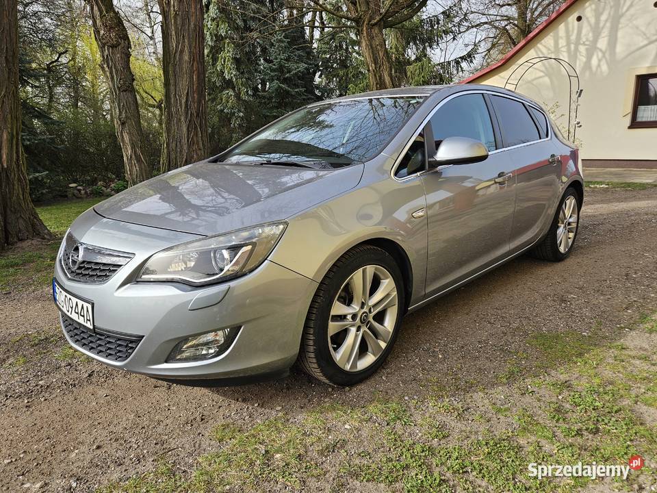 Opel Astra IV J 1.7cdti Cosmo Prywatne