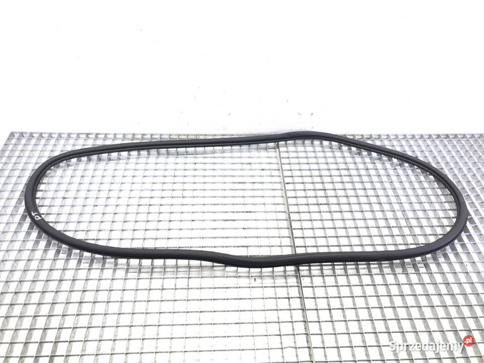 USZCZELKA DRZWI TYŁ PRAWA SKODA OCTAVIA III