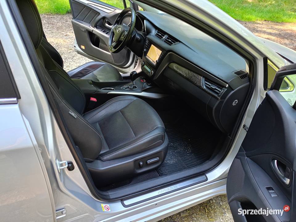 Toyota Avensis Zadbany Avensis z małym benzyna+LPG Chrzanów sprzedam