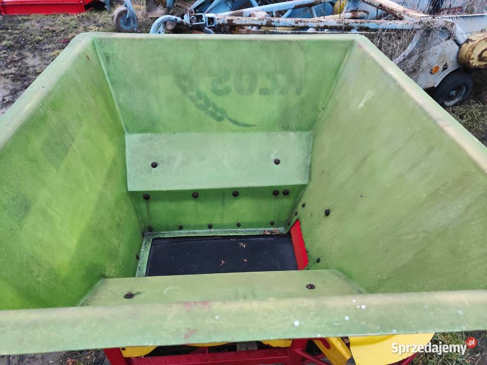 Rozsiewacz MOTYL Rozsiewacze nawozów sprzedam